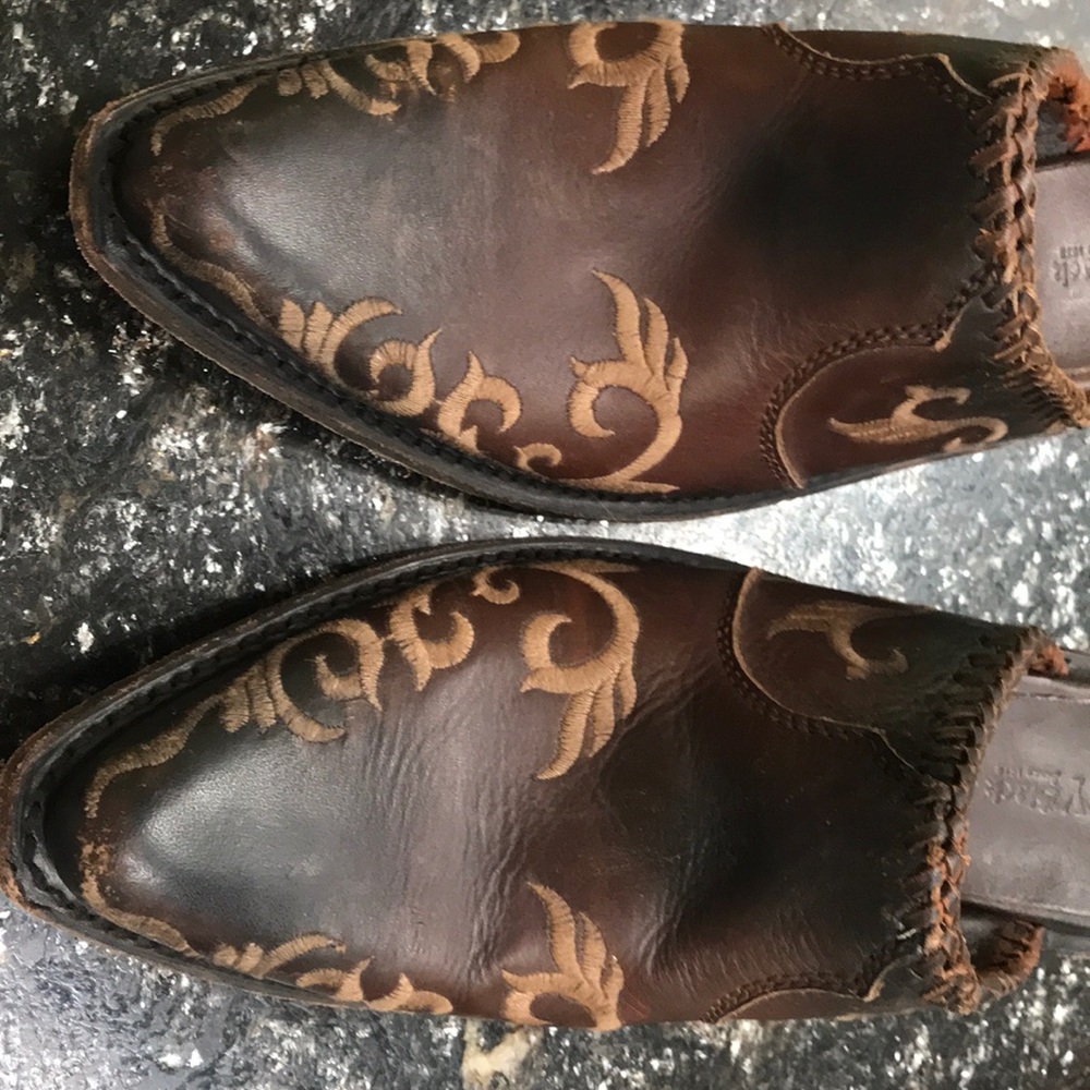 Booties - Picture 6 of 7